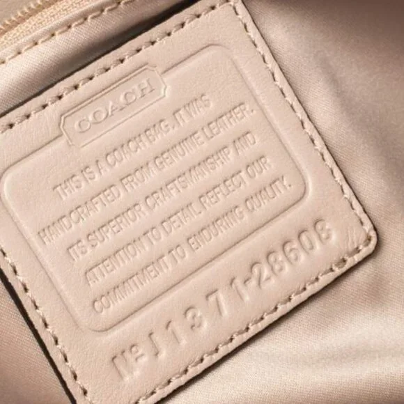 Coach Coach Blush Pink Python Embossed Leather Madison Pinnacle Carrie Tote - Picture 13 of 16